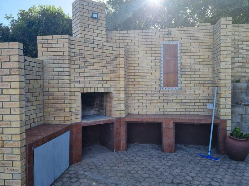 4 Bedroom Property for Sale in Tergniet Western Cape